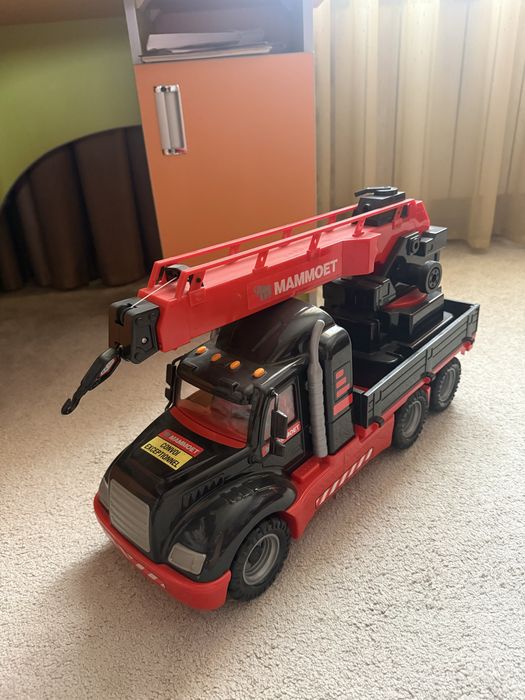 Продам игрушки детские