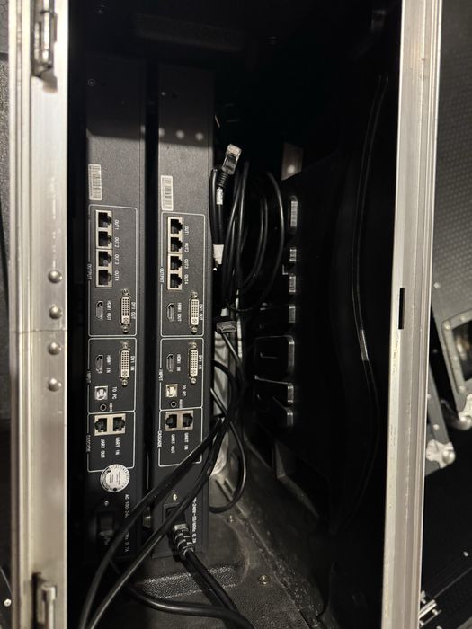 Vand 2 buc Novastar MCTRL 660 - controller ecran led