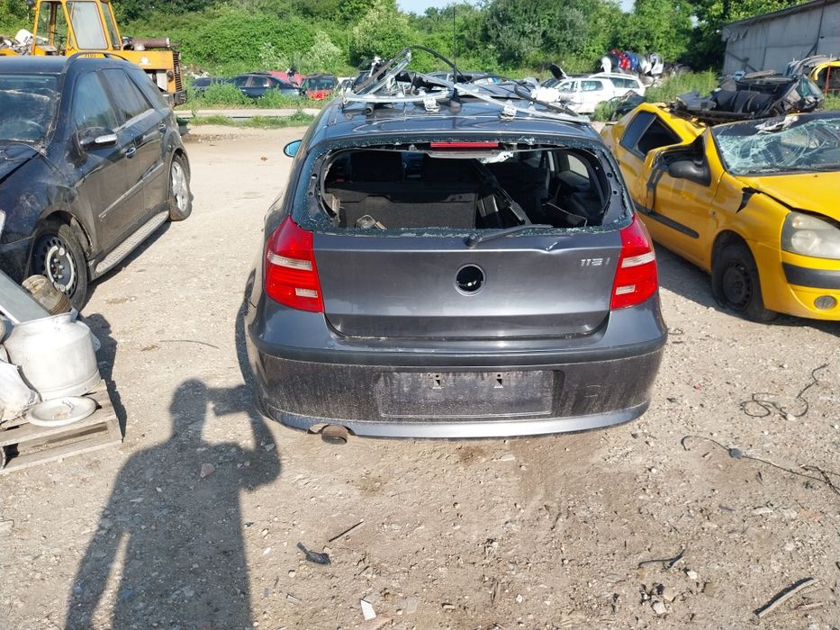 БМВ 118 на части