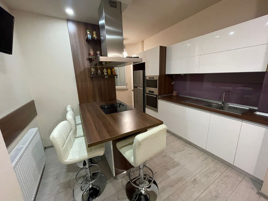 Inchiriere apartament cu o camera/garsoniera