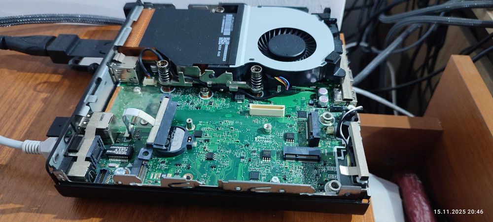 AMD Ryzen 5 PRO 3400G 32GB RAM 3200 Mini PC