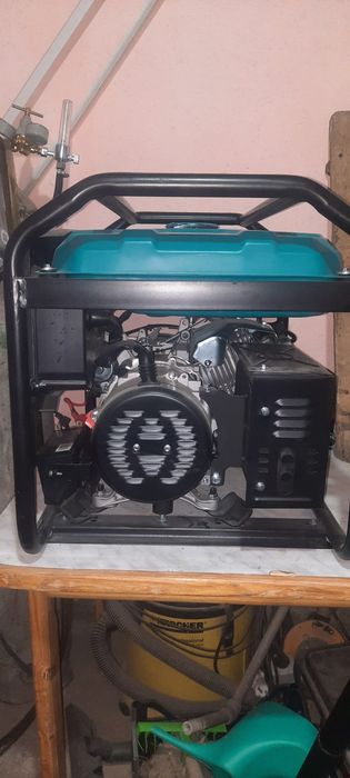 Бензиновый Генератор