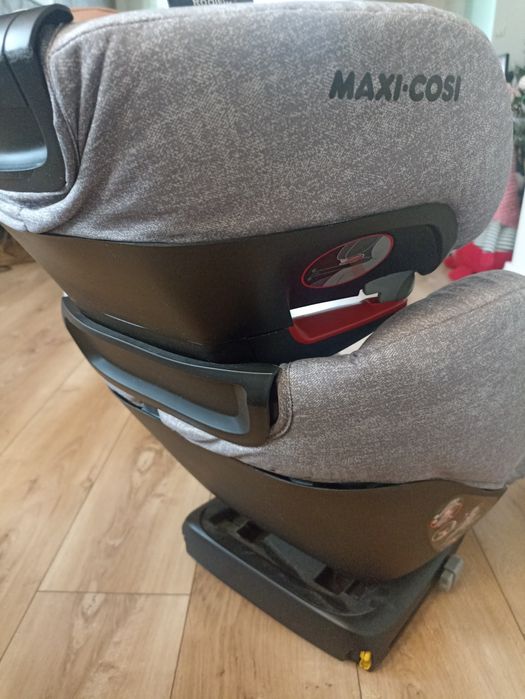 Столче за кола Maxi Cosi