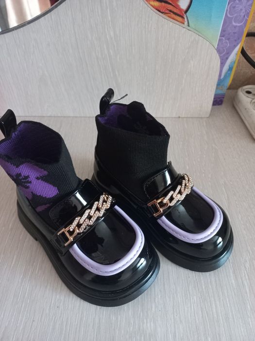 Детский обувь. 23 размер маломерка