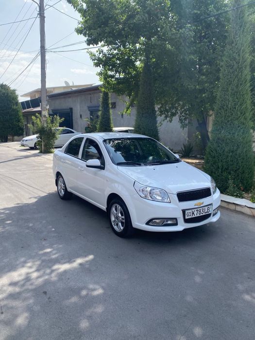 Ideal Nexia 3 Sotiladi
