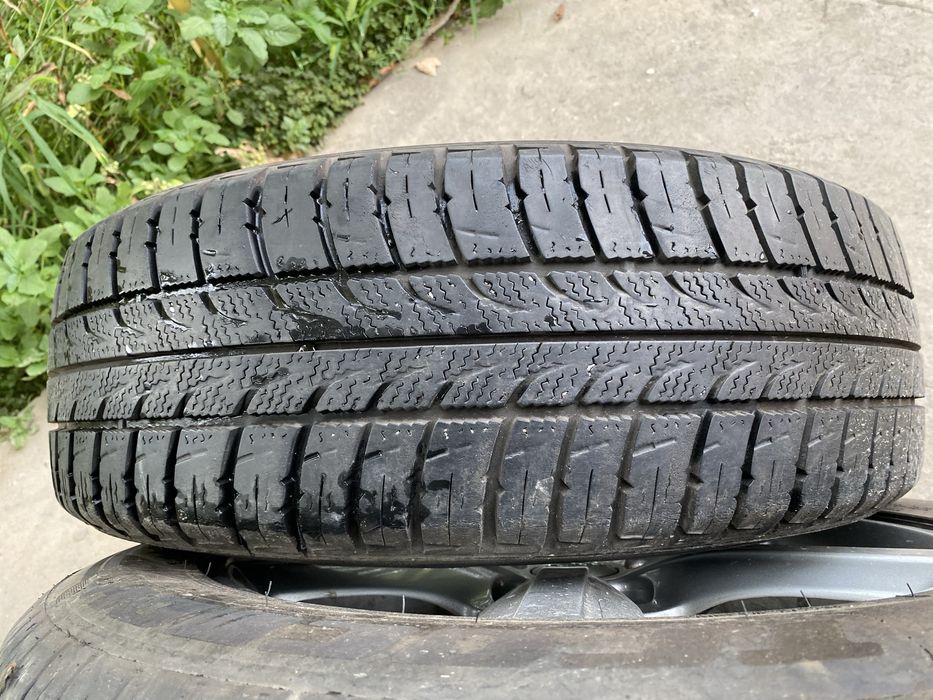 Шины Germany 215/65/16 C, 2шт