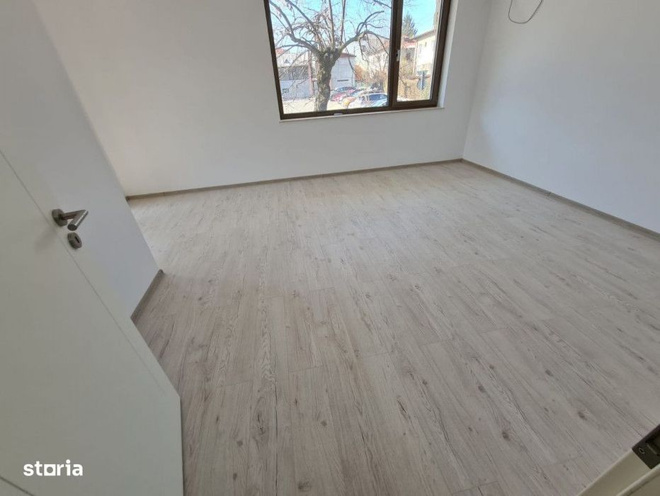 Spatiu parter, bloc nou
