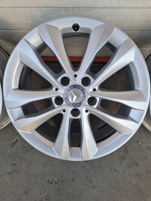 Оригинални джанти за МЕРЦЕДЕС MERCEDES R17 5x112 ET58.5 7J