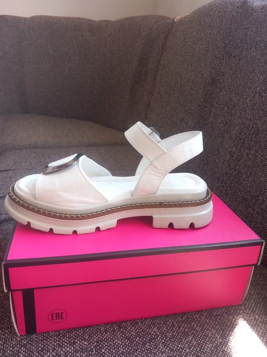 Дамски сандали -естествена кожа