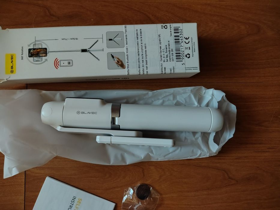 selfie stick cu bluetooth și telecomandă Blavec Coco P04