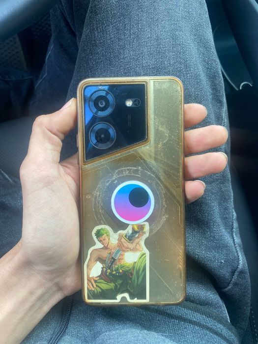 Продаётся телефон технопои 5