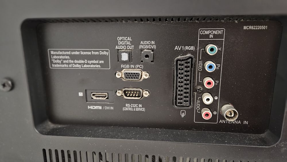 TV LG diagonala 94cm