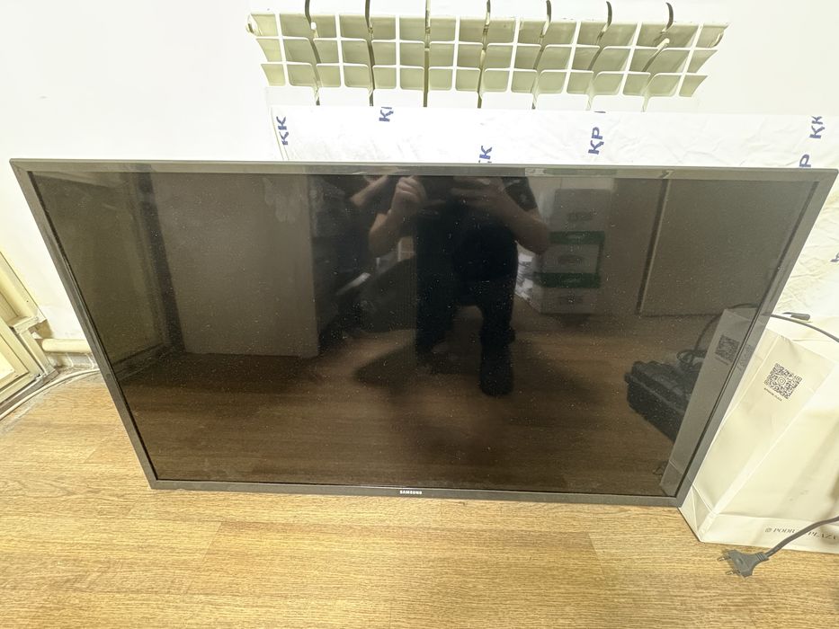 Телевизор Samsung 43-110 см ( гШымкент Республики 40/34) Лот:820/247