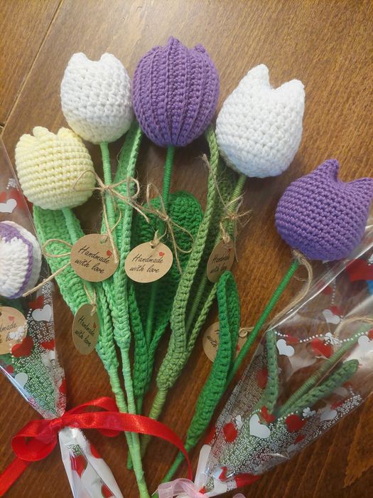 8-ми Март, Св. Валентин - подаръчета и цветя