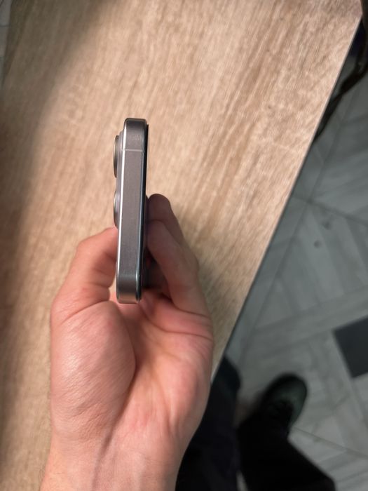Iphone 15 pro soatiladi