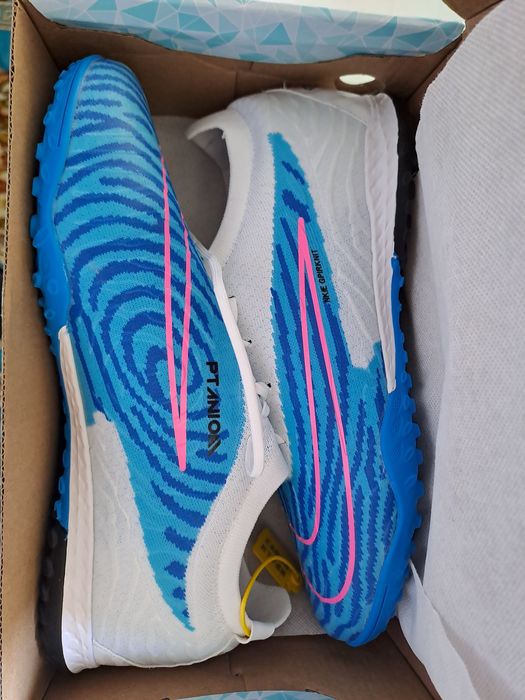 сороконожкий найк