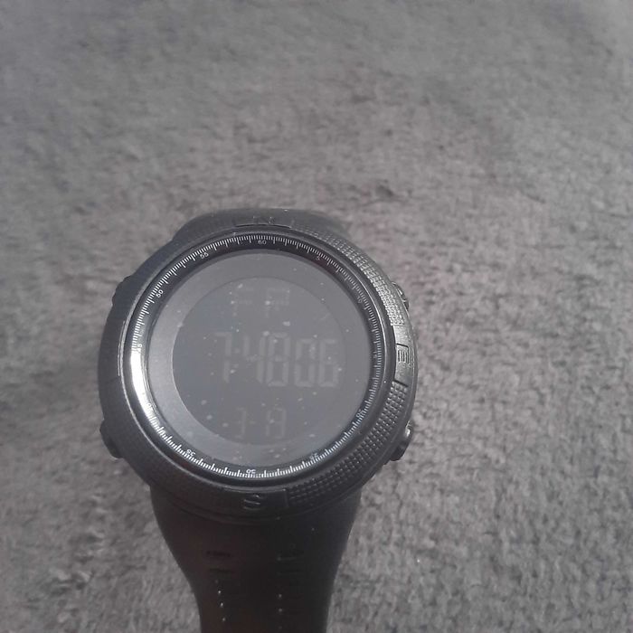 Мъжки спортен часовник лот електронен, воден