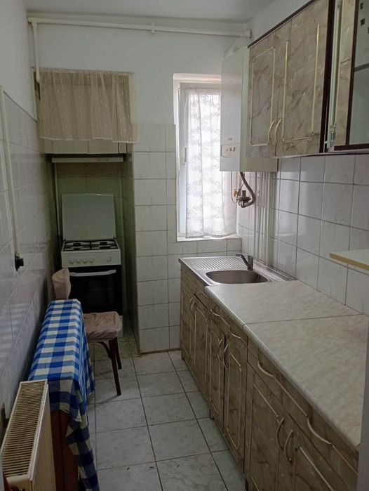 Inchiriez Apartament