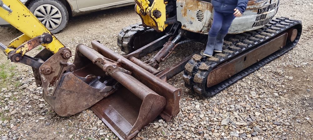 Miniexcavator , Yanmar 2,2 tone