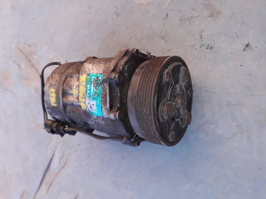 Compresor aer conditionat Volkswagen Golf4