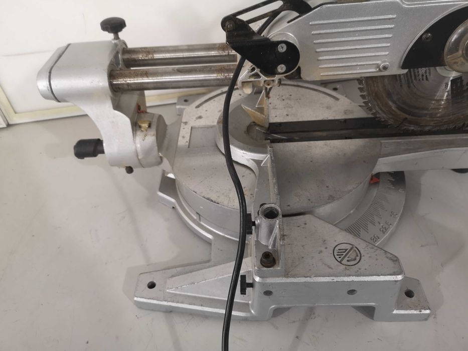 Циркуляр пендула - Bosun 1800W \ 255mm