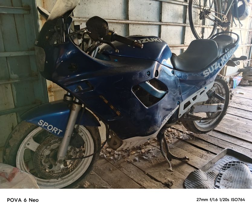 Suzuki Katana 600