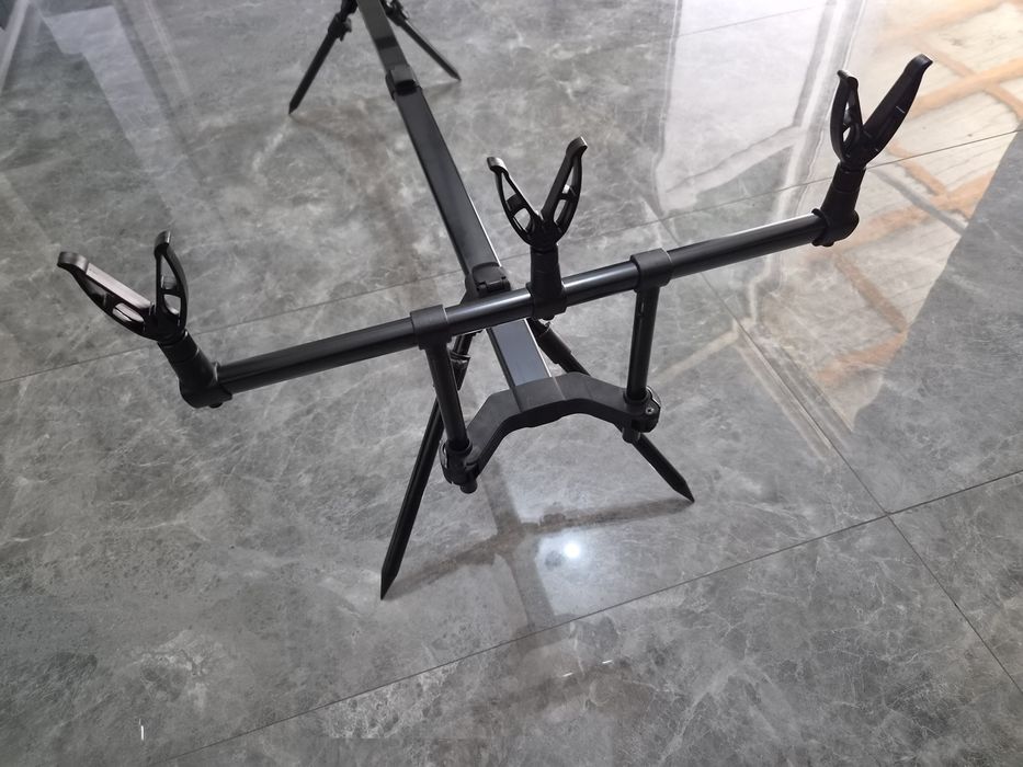 Rod pod FL 3 Posturi ( Quad Pod ) BLACK-EDITION FL158