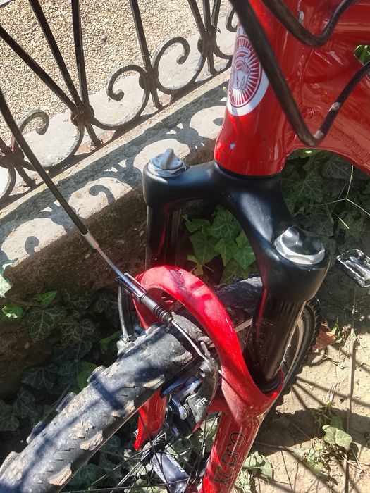 Vand bicicleta centurion full suspension 800 de lei. Negociabil