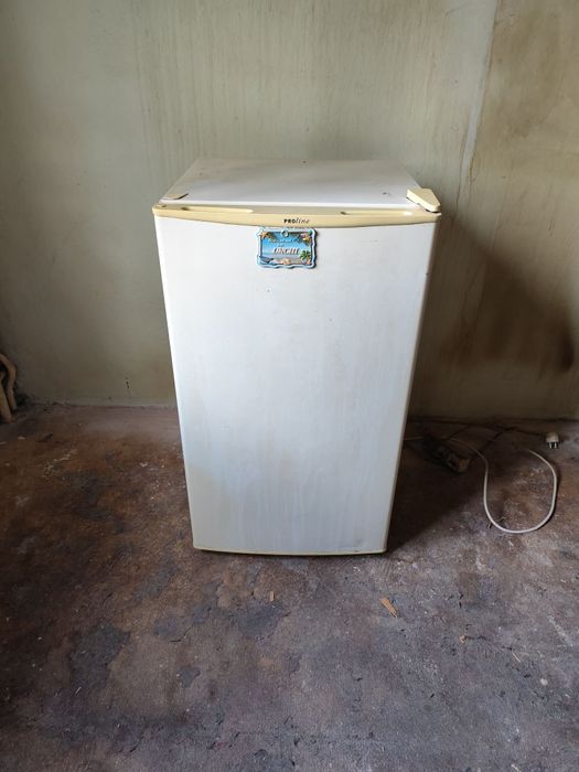 De vanzare frigider mic