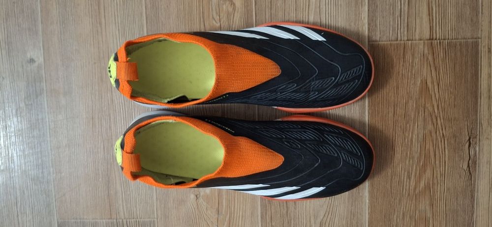 Сараканошки адидас