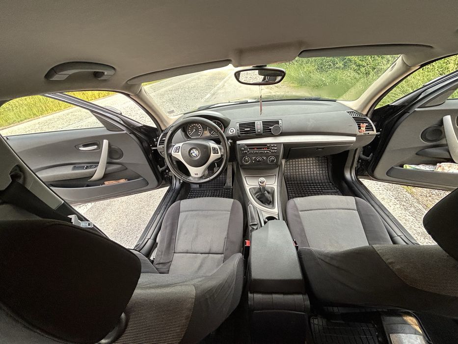 Продавам BMW 118D