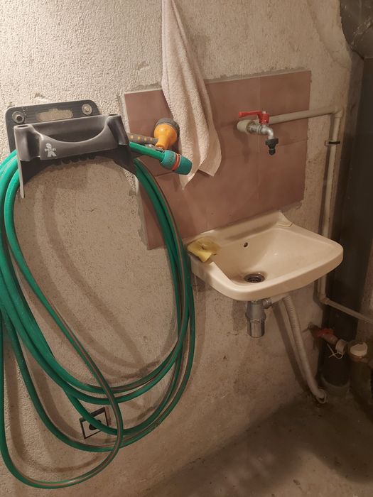 Дава се под наем Гараж / Паркомясто в Стара Загора, Център - 18 кв.м за 66.3 € - Снимка #1