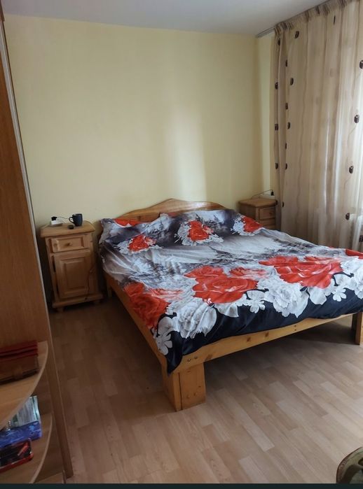 Închiriez apartament