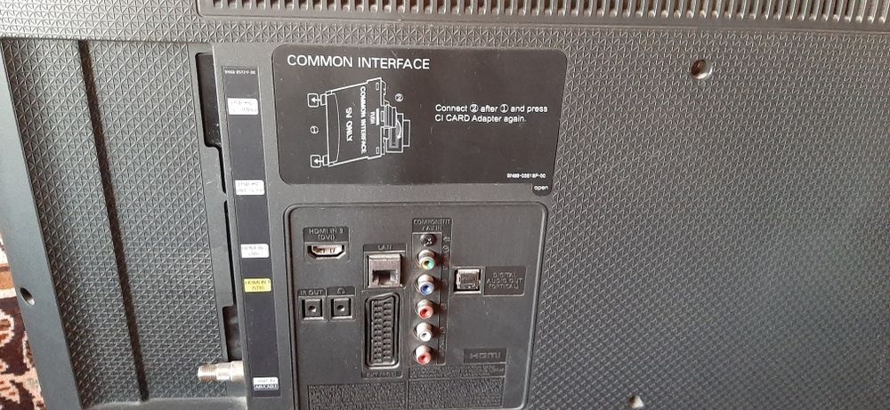 Телевизор Samsung LED