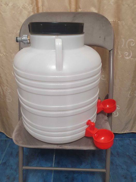 Adapatoare automate pentru pasari pui gaini curci fazani porumbei