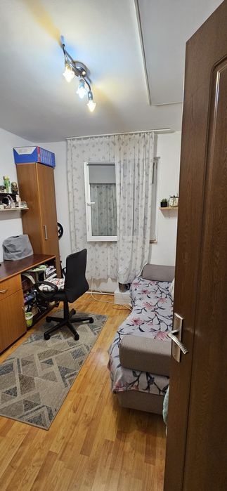 Vand Apartament 3 Camere Zona Florilor