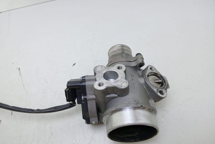 Supapa EGR  2.5 dci H8200222772 Renault Trafic a 2-a generatie (facel