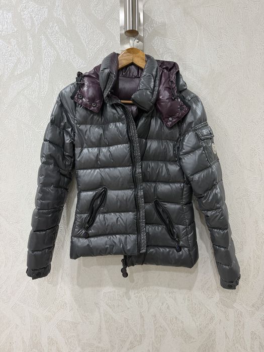 Продам оригинал куртки недорого