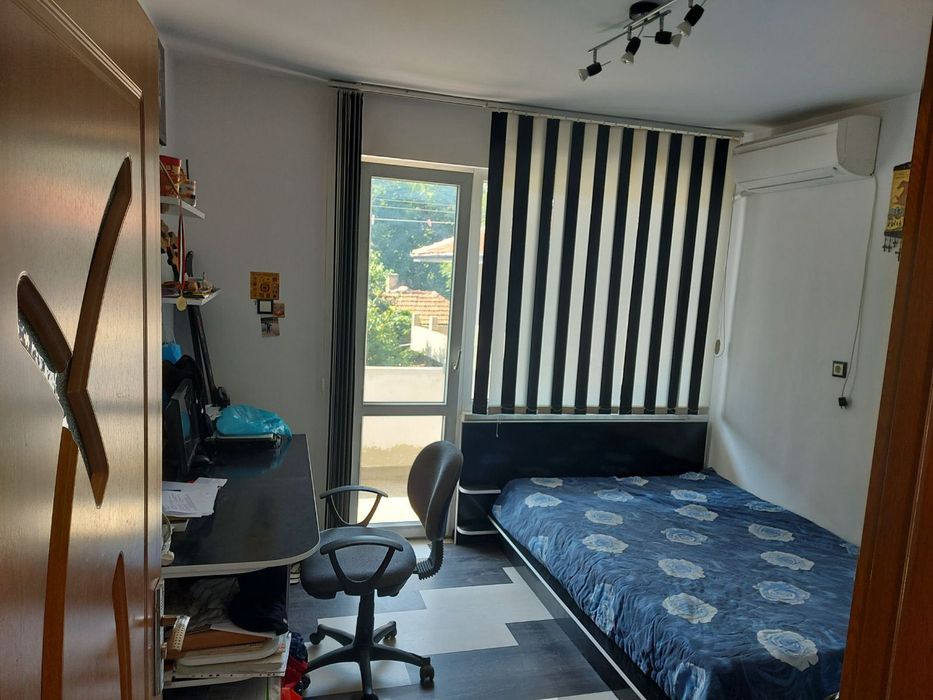 Многостаен, етаж от къща от собственик