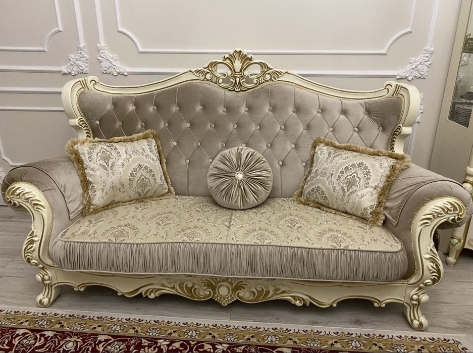 Диваны из дерева