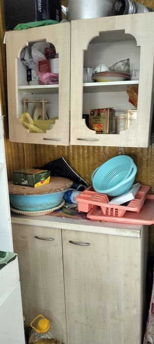 Отдам хорошие шкафы, ковры