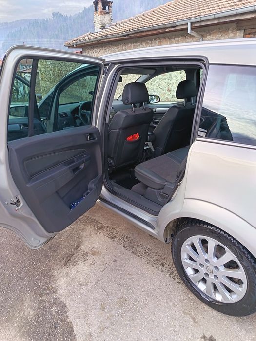 Опел зафира 1.8i газ бензин