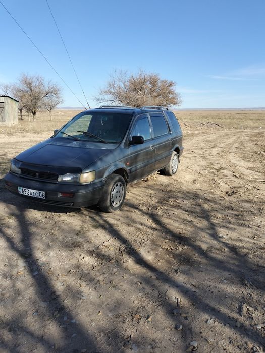 Продам митсубиси спейсвагон 1992г.
