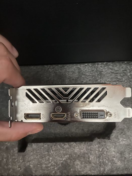 Видеокарта RX460 Gigabyte 4gb