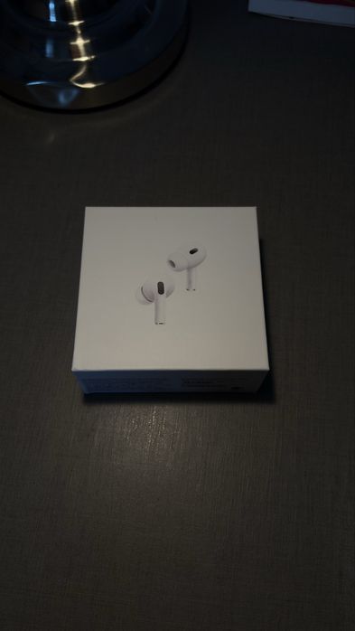 Airpods pro 2 si airpods 4