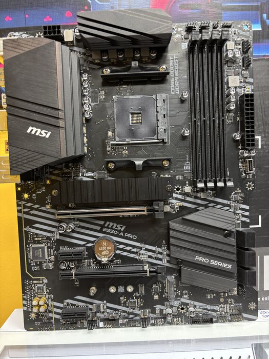 Продам B550 Asrock AM4