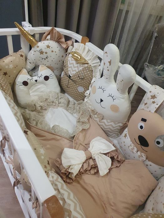 Продаеться очень красивая манеж!