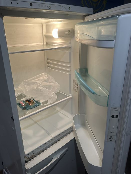 Продам холодильник