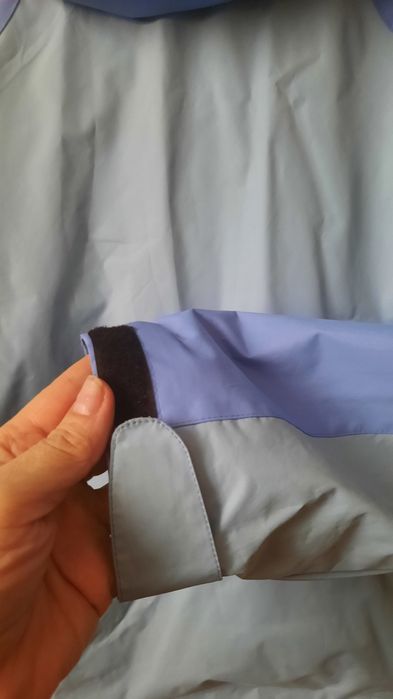 Продам куртку 46р