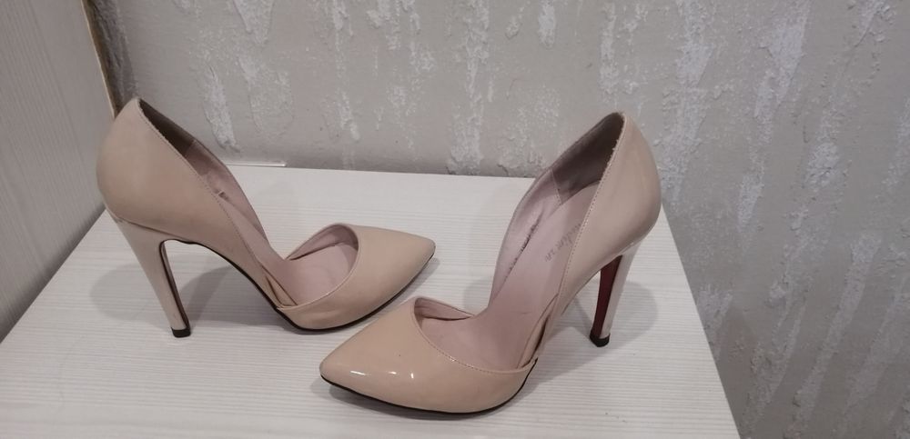 Туфли не дорого за 3000тг.